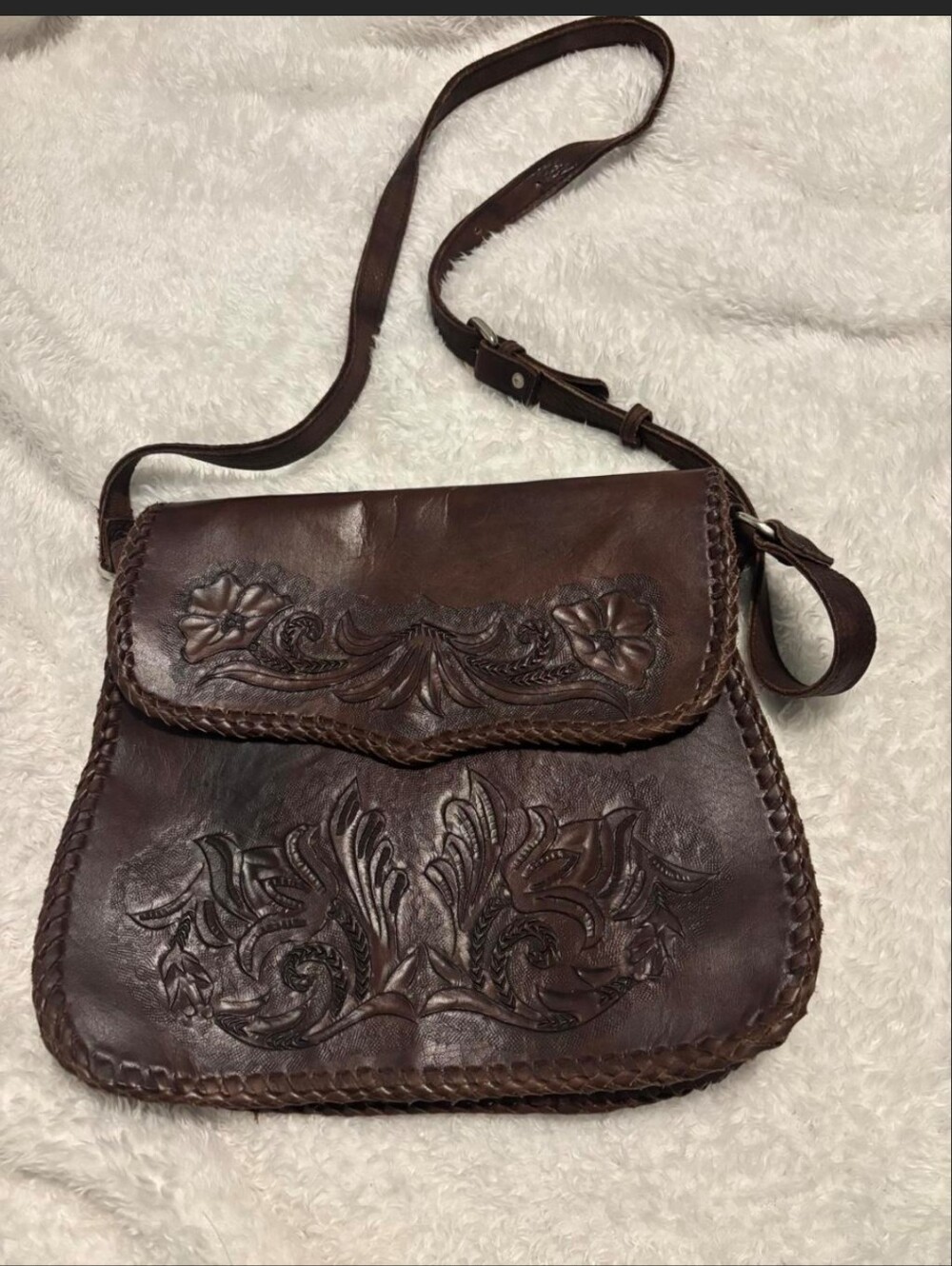 Beautiful Western Kobler 100% Genuine Leather Crossbody Bag